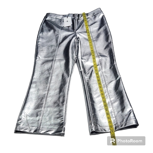 7 For All Mankind Silver Metallic  Coated Faux Leather Jeans - Picture 5 of 13